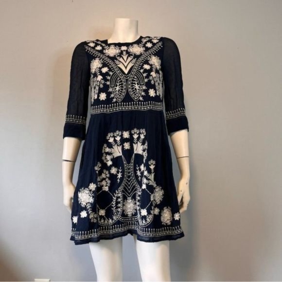 French Connection 'Kiko' Embroidered Crepe Babydoll Dress Size 2 - Picture 4 of 16